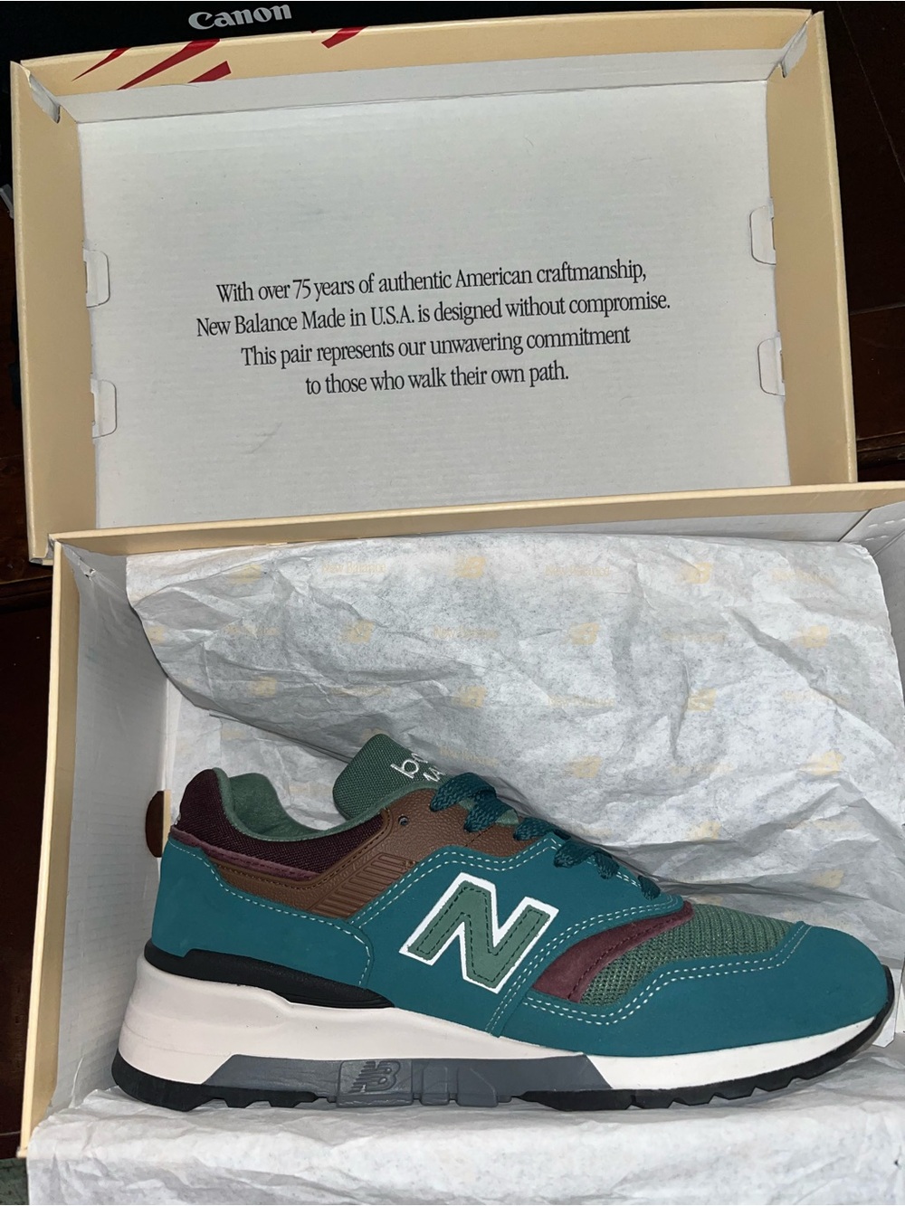 New balance 997 men size 8 U997TB green